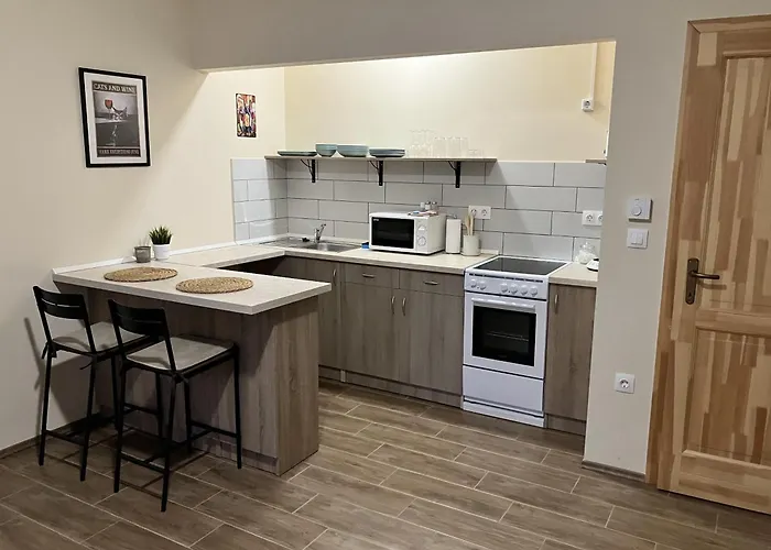 Apartament Adam Vendeghaz *